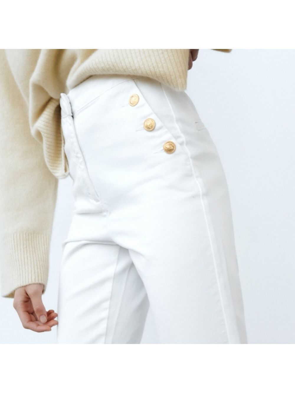 NWT Zara Gold Button Straight Leg White Jeans - Picture 2 of 11
